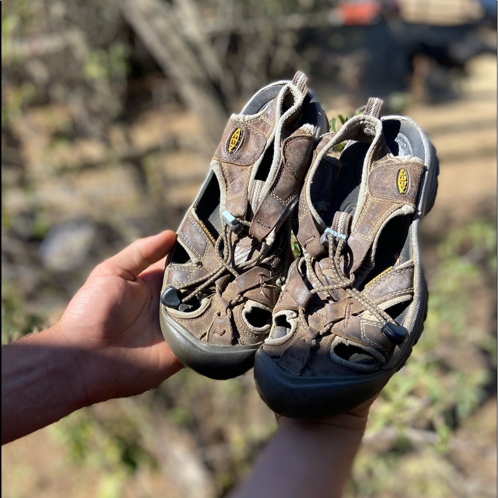 keen water shoes